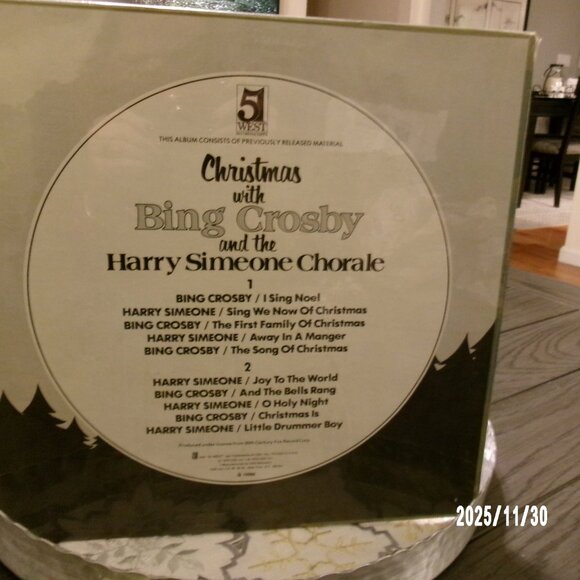 Bing Crosby Lp Christmas With Bing And The Harry Simeone Chorale 51 West NEW - Picture 2 of 3